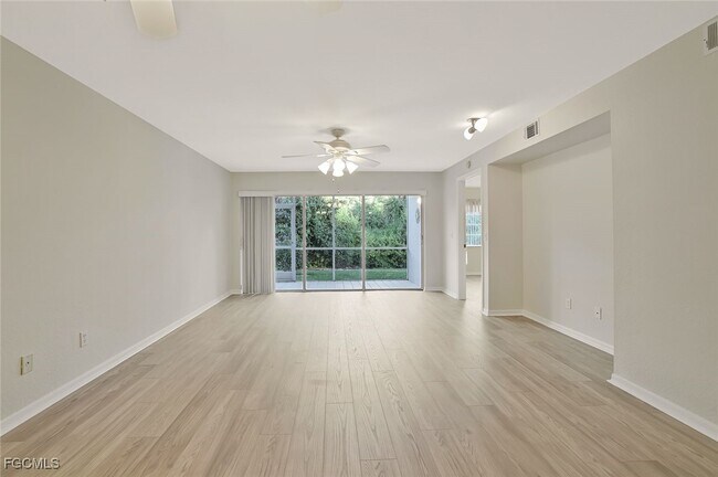 Foto del edificio - 292 Belina Dr