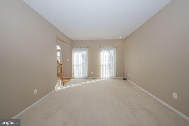 Building Photo - 4417 Meadowridge Cir