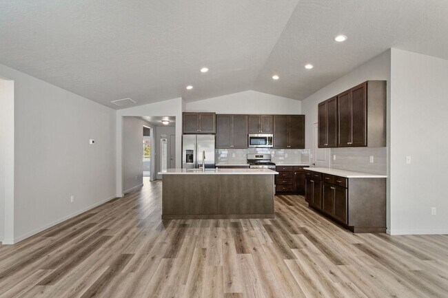 Foto del edificio - Stunning 3 Bed, 2 Bath Rancher in Spokane Valley!