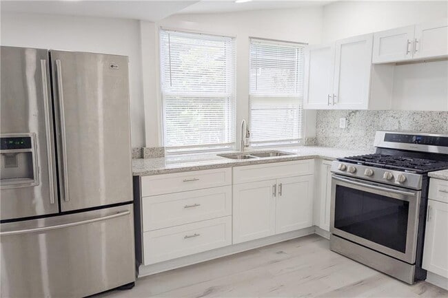 Foto del edificio - 235 Dodd Ave SW