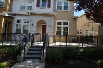 Building Photo - 2348 Winepol Loop