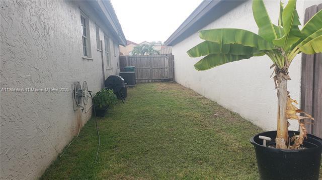 Foto del edificio - 15564 SW 63rd Ter