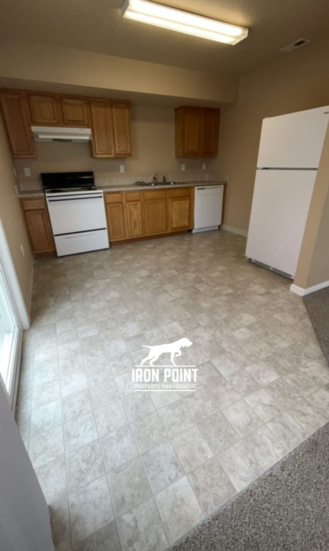 Building Photo - ELD3908