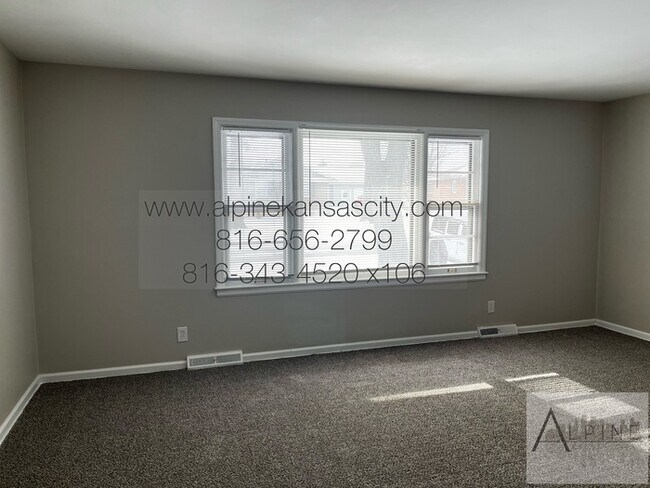 Building Photo - Independence Split Level, Finished Basement!