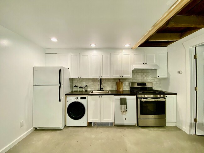 Foto del edificio - 18 Martinsville Rd