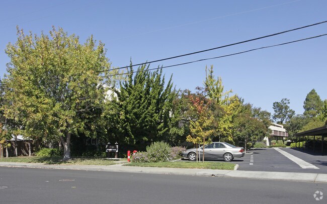 Primary Photo - 1046 Wright Ave