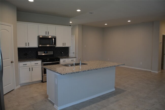 Foto del edificio - 13919 Leigh Lake Ln
