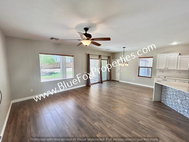Foto del edificio - 10412 E Capercaillie St