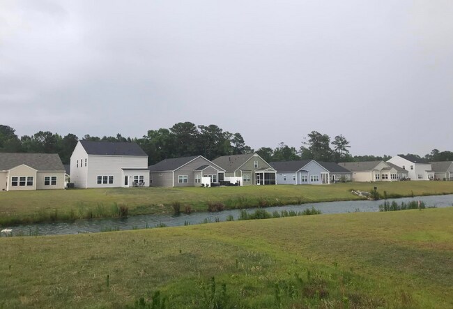 Foto del edificio - 275 Hampton Park Cir
