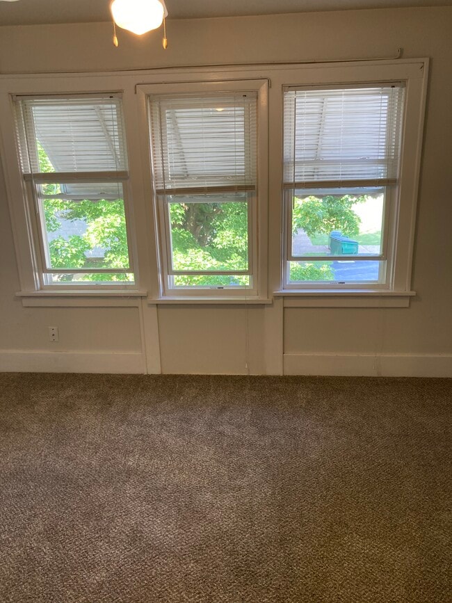 Building Photo - 3206 French St