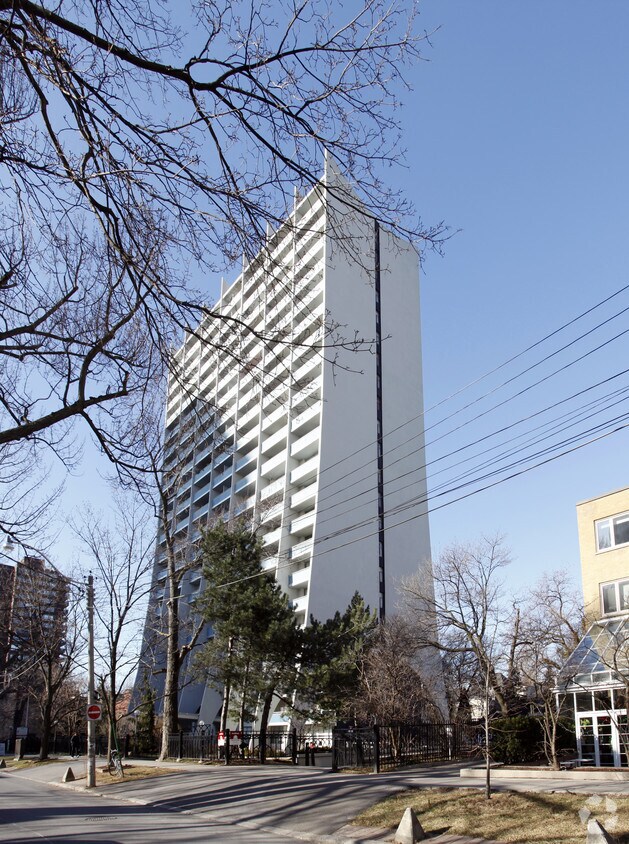 Prince Arthur Apartments 20 Prince Arthur Ave Toronto, ON