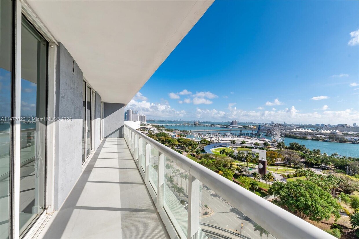 50 Biscayne Blvd Unit 1808, Miami, FL 33132 Condo for Rent in Miami