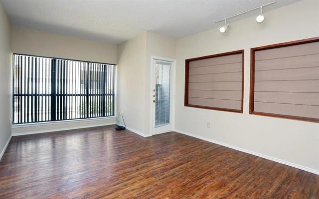 Building Photo - 9254 Forest Ln