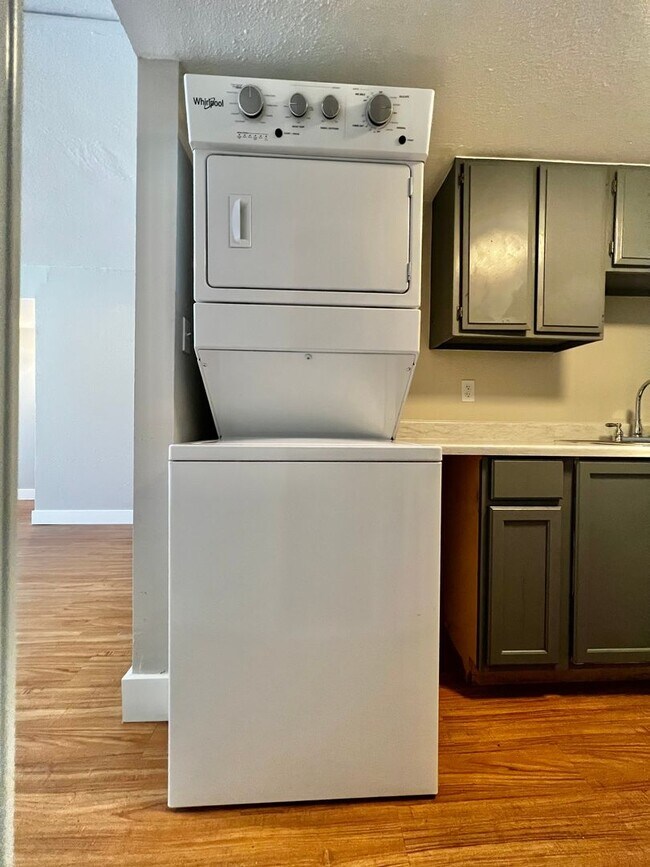 Foto del edificio - NShields632 (KC-LN)