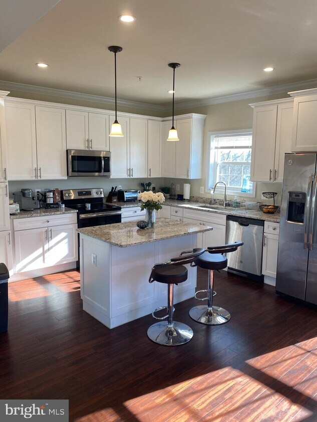 Foto principal - 2510 Elvans Rd SE