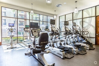 Interior Photo - LINQ Midtown