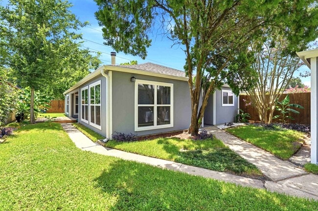 Foto del edificio - 16007 Ridgegreen Dr