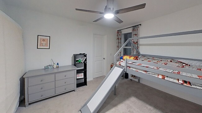 Foto del edificio - 2138 Derwent Dr