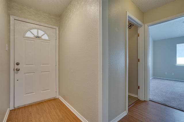 Building Photo - 215 Linda St