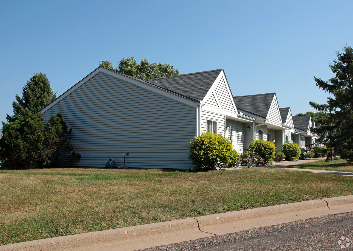 Primary Photo - John Jergens Estates