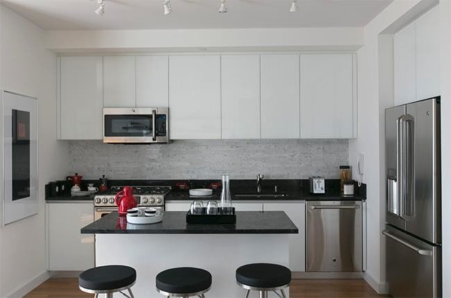 Building Photo - 160 W 62nd St