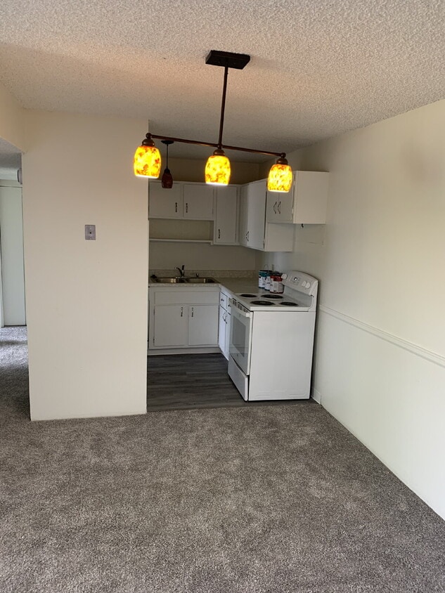 Building Photo - "Spacious 2BR/2BA Condo in North Boulder –...