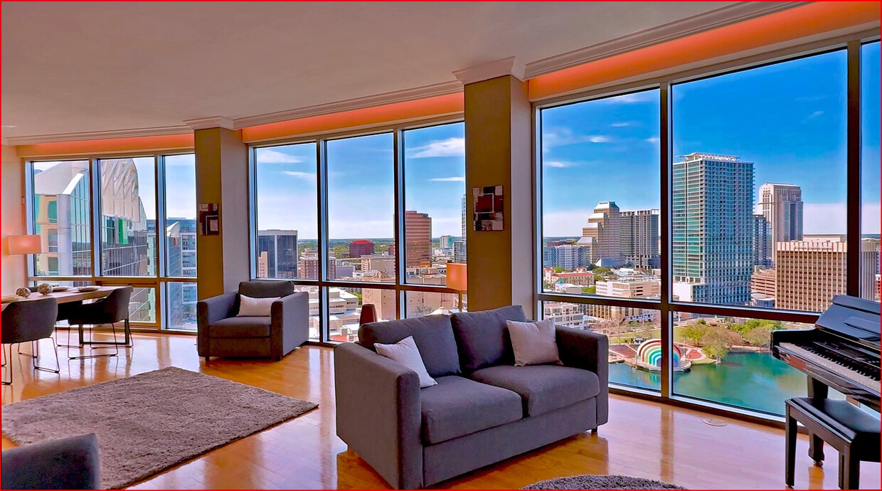 Photo - 322 E Central Blvd (Orlando, FL)