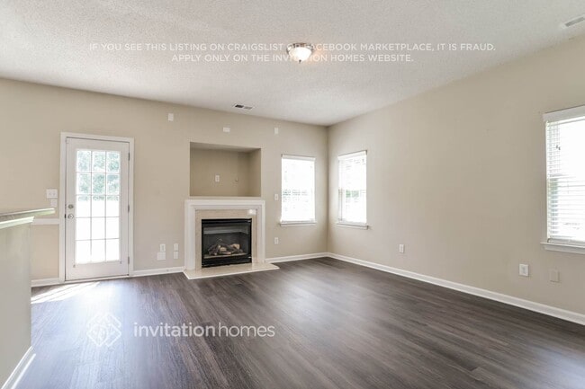 Building Photo - 13407 Willow Falls Rd