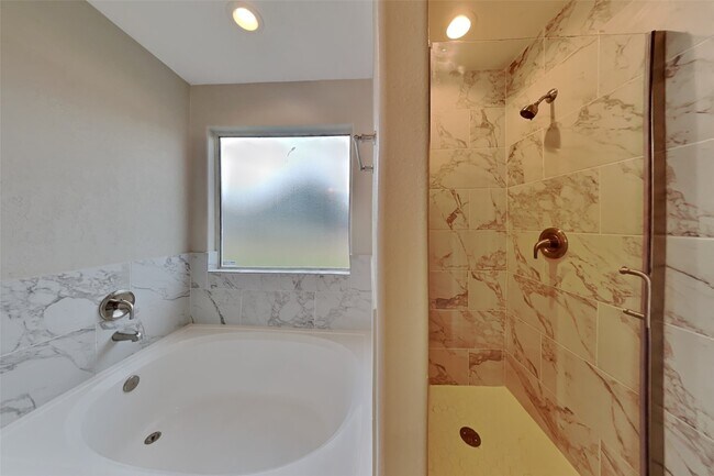 Foto del edificio - 7906 Buffalo View Ln