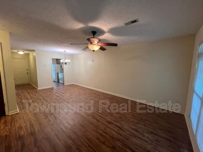 Building Photo - 2720 Helaman Ct