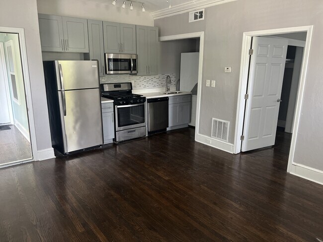 Foto del edificio - 1351 Oxford Rd NE