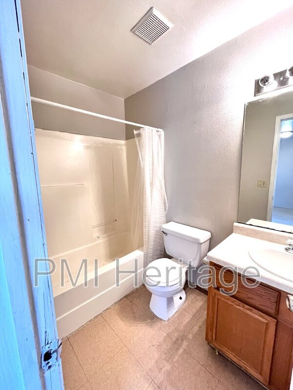 Foto del edificio - 813 E Huntsville Ave