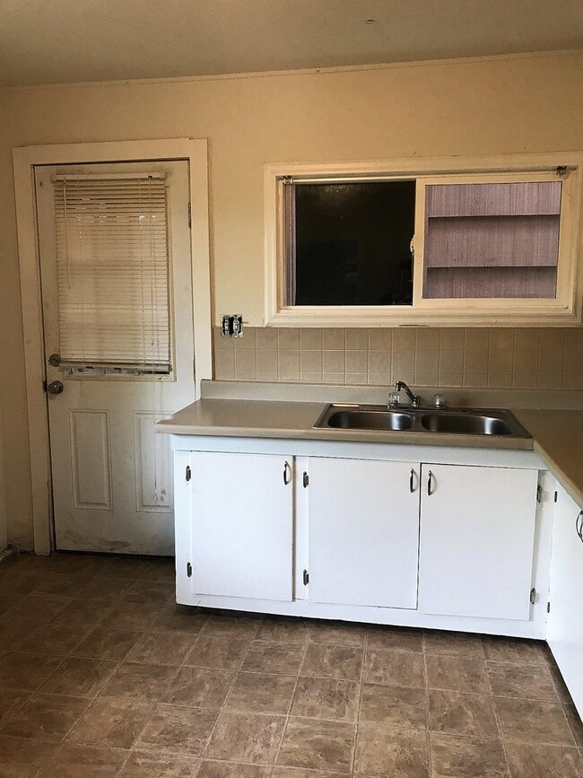 Photo - Charleston District- 1 bed 1 bath with W/D... Apartment