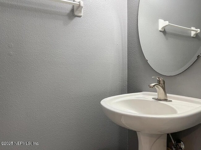 Foto del edificio - 3563 Twisted Tree Ln