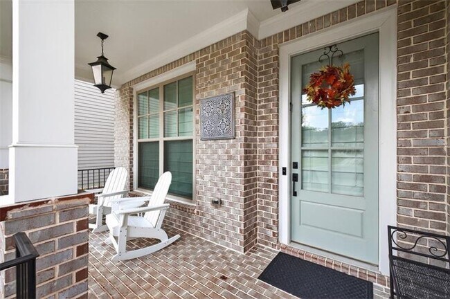 Foto del edificio - 345 Wiman Park Ln