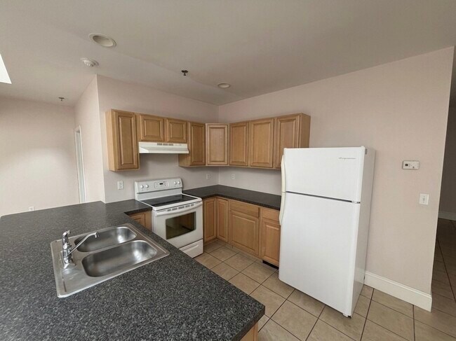 Foto del edificio - Adams Ave.