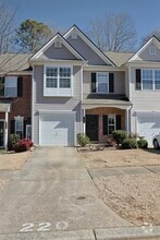 Building Photo - 220 Azalea Cir