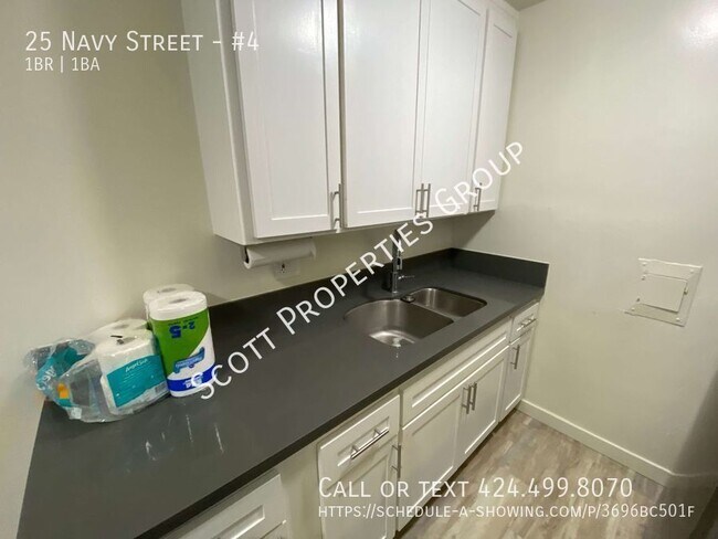 Building Photo - Charming 1B/1BA Apartment Steps from Venic...