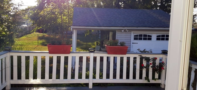 Building Photo - 4291 Beechgrove Dr