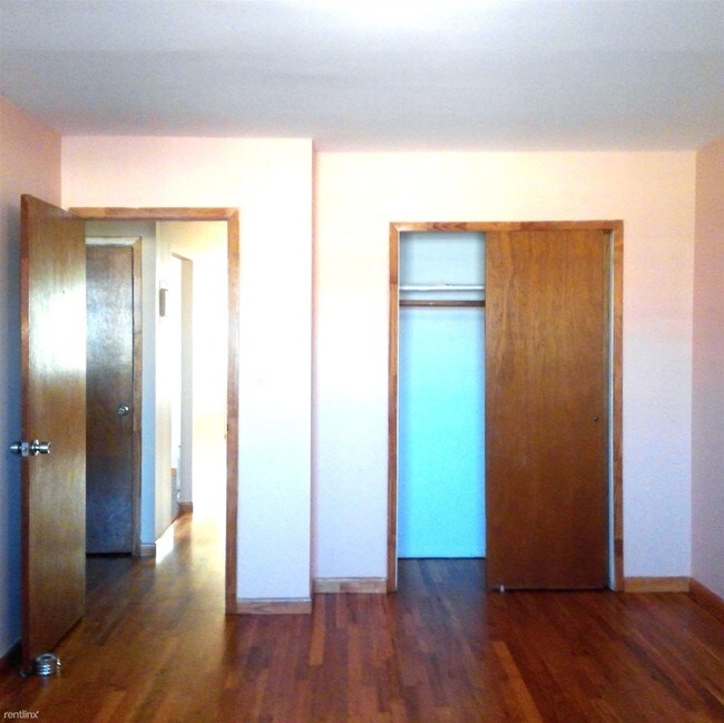 Foto del edificio - 2026 Menahan St