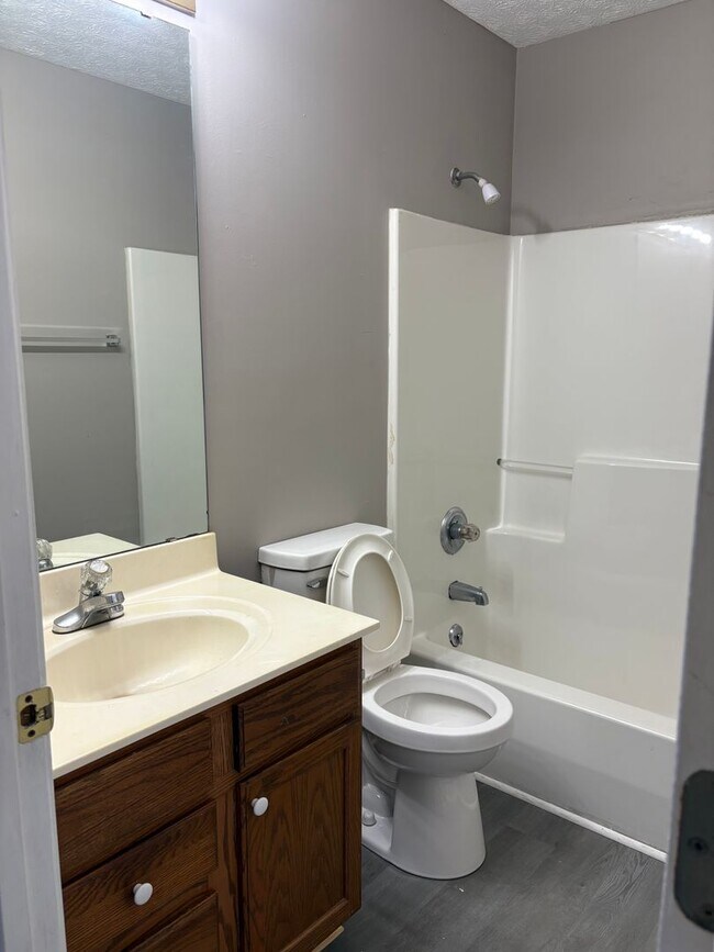 Foto del edificio - 109 Quail Ridge Cir