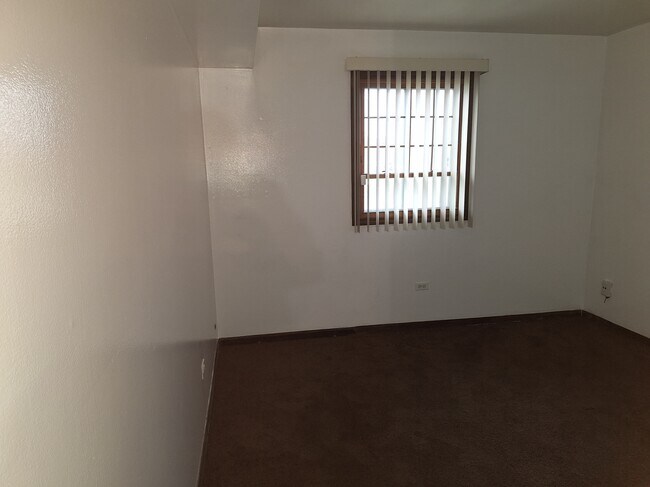 Foto del edificio - 1527 Berg Dr