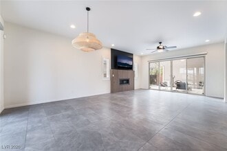 Building Photo - 6348 Skystone St