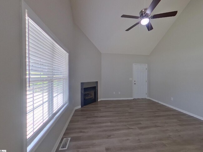 Building Photo - 225 Joes Ct