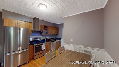 Building Photo - 173 Rindge Ave