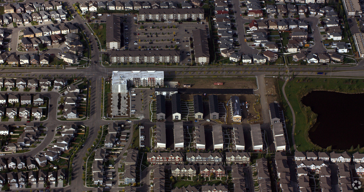 Building Photo - The Village at Walker Lakes