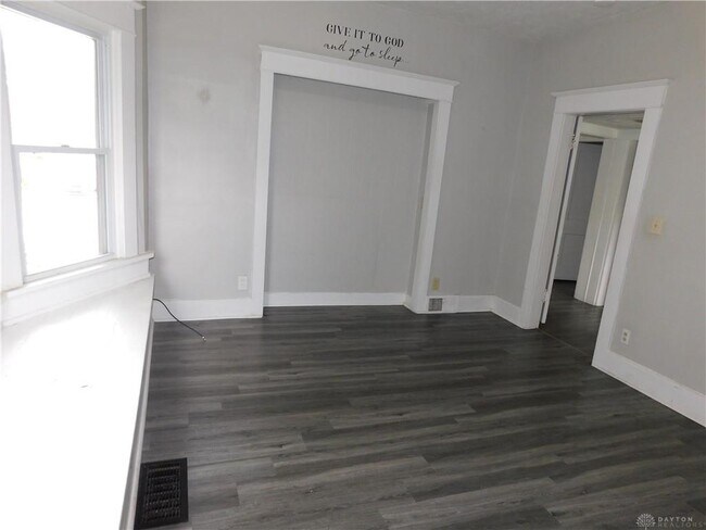 Building Photo - 710-716-716 Olive St