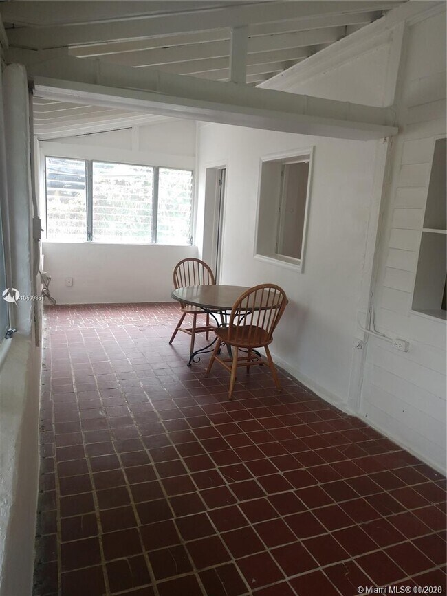 Foto del edificio - 11342 Peachtree Dr