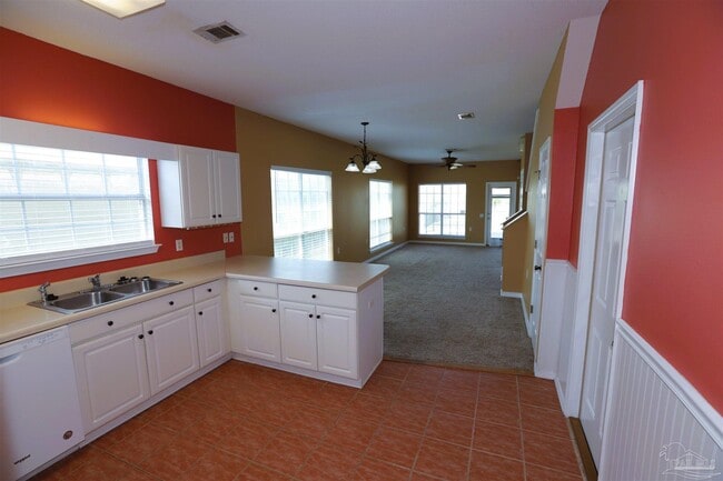 Foto del edificio - 4006 Glenway Dr