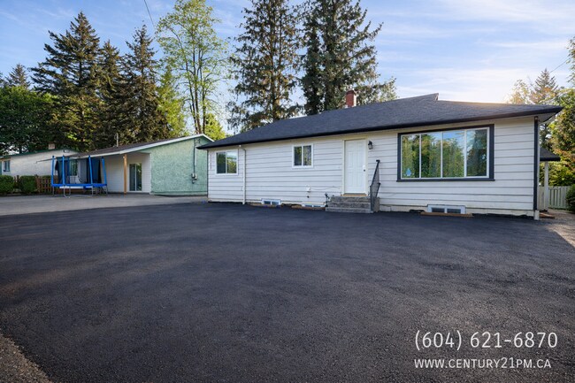 Photo du bâtiment - 2329 Mouldstade Rd